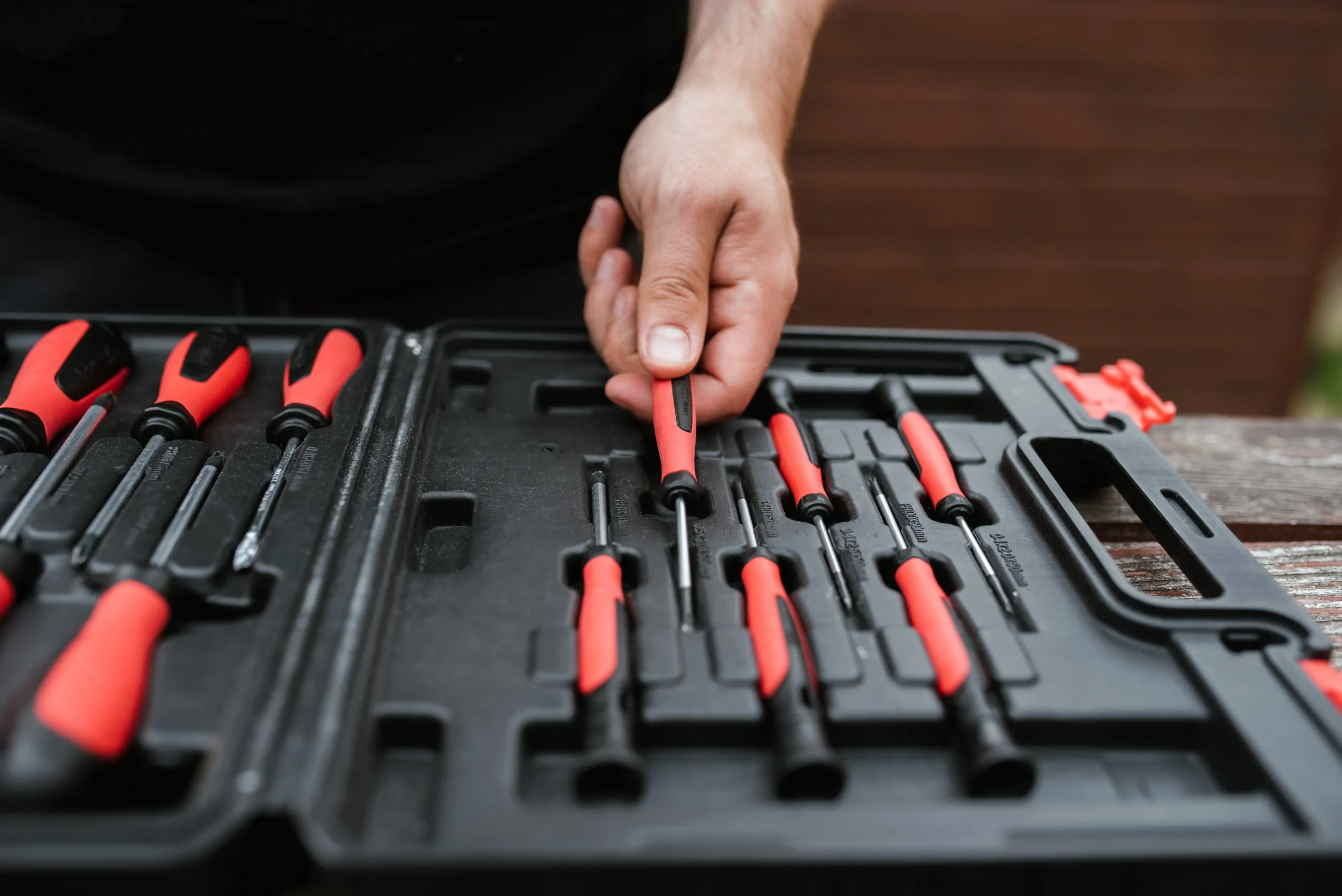 Differenze tra tecnico informatico e tecnico elettrodomestico